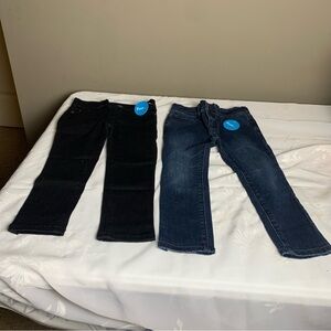 Lot of 2 pairs of Children’s Place Blue and black Skinny Jeans toddler girl 4T